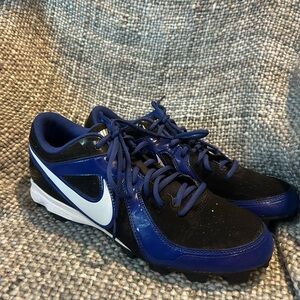 Nike MVP keystone cleats EUC